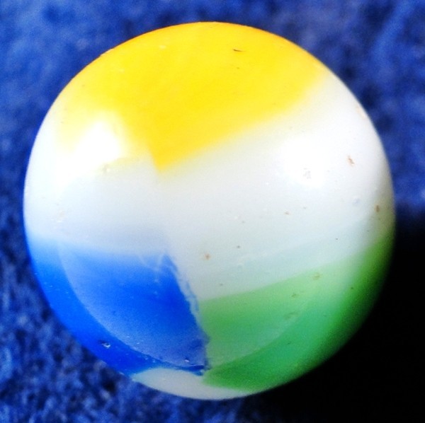 8 CT MARBLE KING AMERICAN MADE GLASS MARBLES NEW OLD STOCK BOWLERS USA 